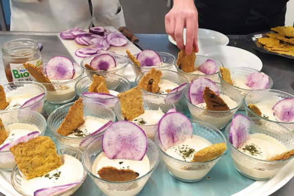 Un atelier cuisine et une cantine solidaire et inclusive au Pôle Associatif Marbaudais !